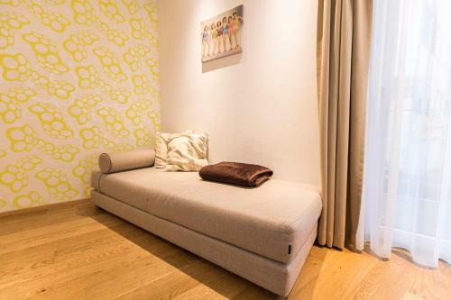 Room 4 & 5 Apartments