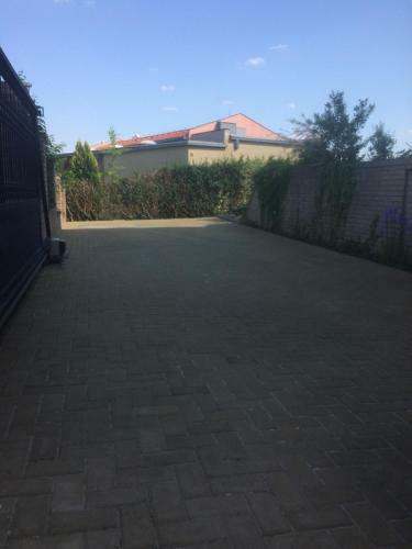 Villa Homestay Nad Helmrovkou