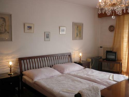 Bed & Breakfast Pension Arcadia Prague