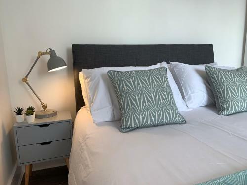 Apartamento Chertsey - Beautiful 2 Bedroom Penthouse