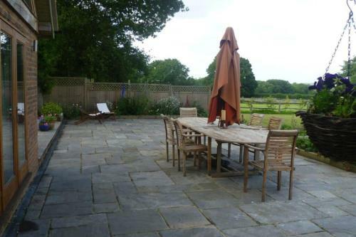 Prestwick Oak - Open Plan 2 Double Ensuite Rural Oak Framed House Sleeps 4 Plus Aonb
