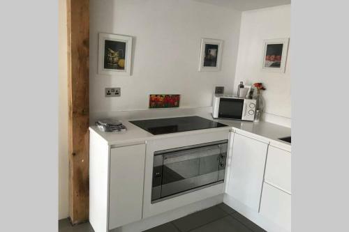 4 Bed Ensuite Rural Contemporary Airy House
