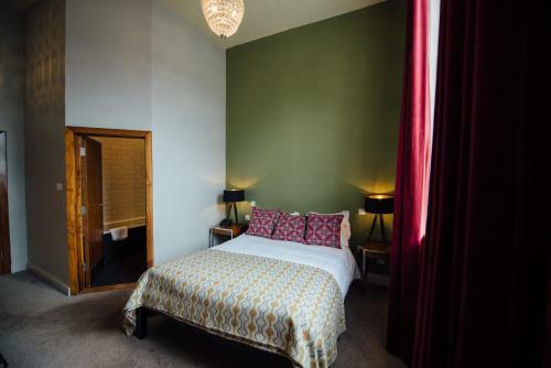 Kings Arms Hotel