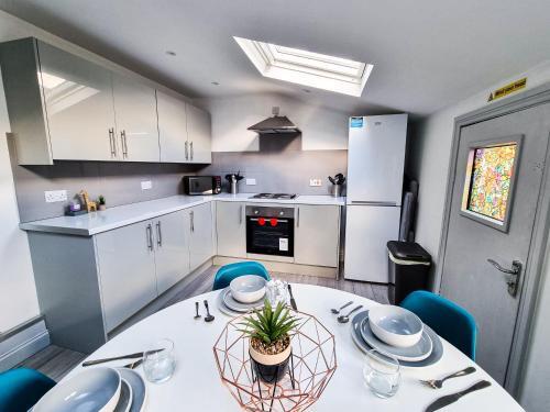 Apartamento Newly Refurbished Flat In Central Cheltenham +private Patio