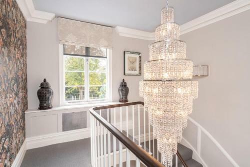 Wellington Square - By Luxury Apartments