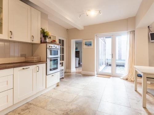 Pass The Keys Stunning Coach House - 4 Bed, Sleeps 8