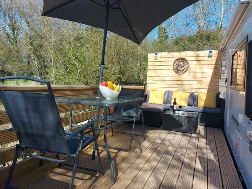 Large Static Motorhome - Stunning Countryside Views