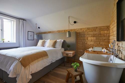 Hotel Wild Thyme & Honey
