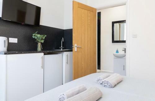 Hostal Megs Island Guest House