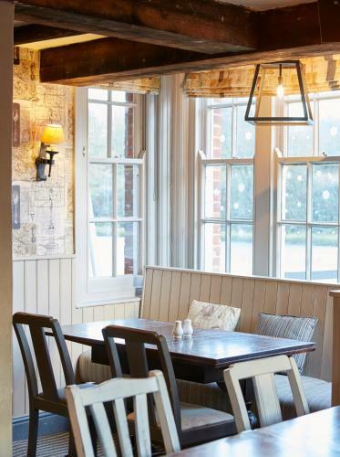 Hotel Wheatsheaf Basingstoke By Good Night Inns