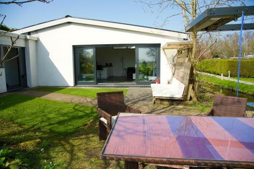 Villa Bungalow Between Haarlem And Amsterdam