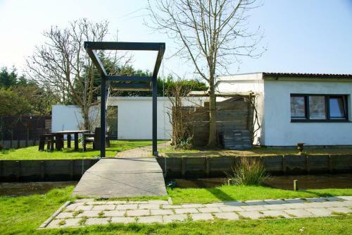 Villa Bungalow Between Haarlem And Amsterdam