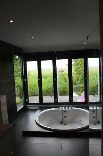 Villa Bungalow Between Haarlem And Amsterdam