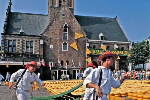 Hotelhuisje Warmenhuizen #d