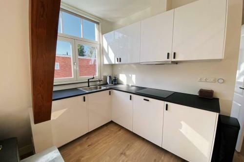 Apartamento Luxurious Historical Loft Close To The Beach!!