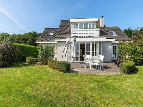 Exclusive Villa In Zeewolde With A Terrace