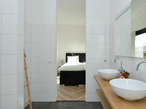 Luxury Villa In Zeewolde At The Waterfront With Jetty