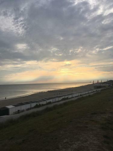 Apartamento Appartement Aan Het Strand De Zeemeermin