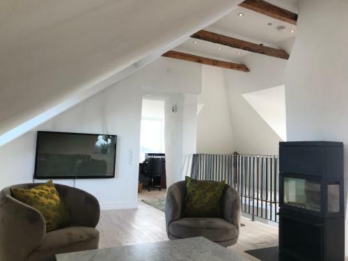 Big And Beautiful Villa In Nyhamnsl�ge