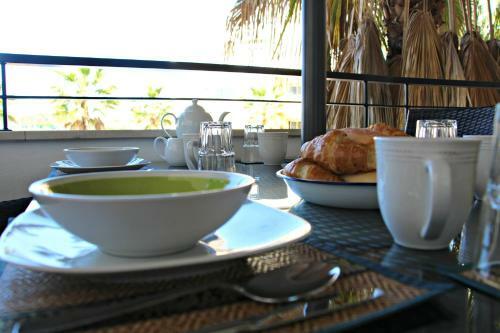 Health Approved Apartment With Ac, Terraces And Pool
