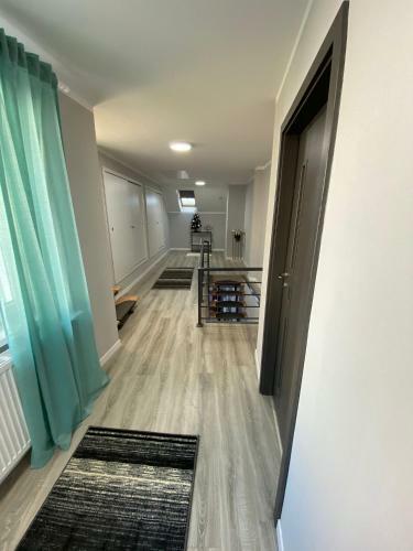 Hostal B&B Home