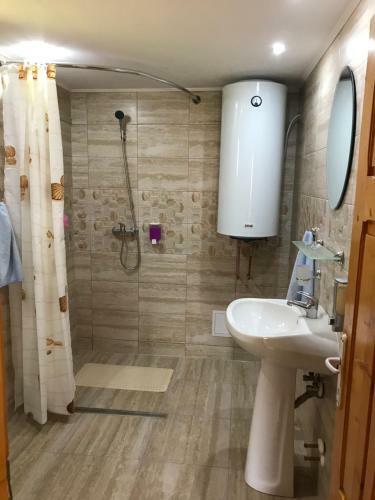 Lodge Pensiunea Valea Tonii
