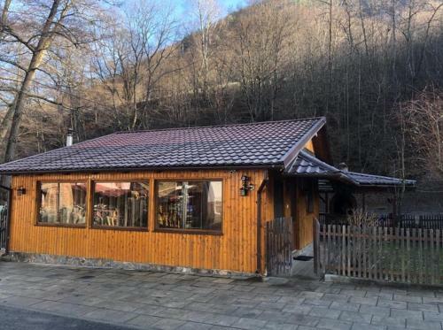 Apartamento P?str?v?ria Transalpina