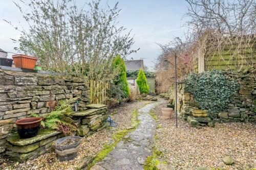 Happy Cottage Between Lakes, Dales And Lancaster
