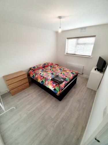 3 Bedroom Rayleigh Apartment