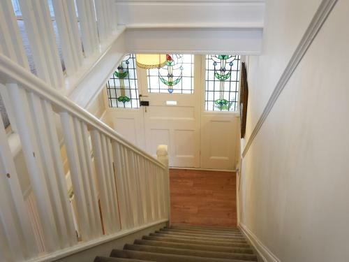 Pass The Keys Huge 4bed - Sleeps 8 - Great Access To South Coast