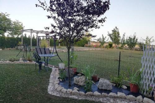 Chez Noi@48 : Whole House Rental, Bed & Breakfast