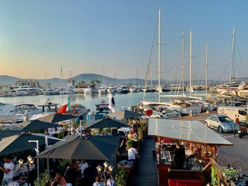 Apartamento 2km Saint-tropez, 2min Plage, Acc�s Direct Port