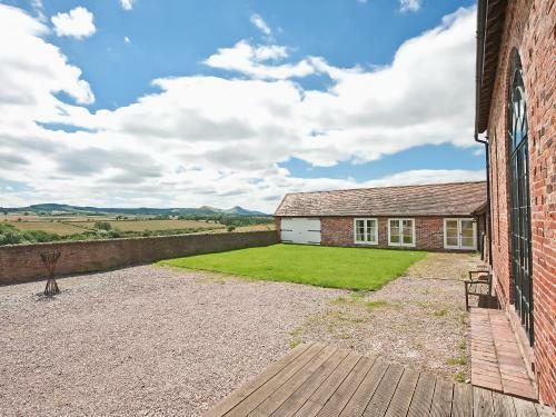 Windy Mundy Farm