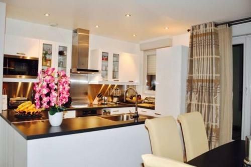 Apartamento Flat With Lake Views Only 30 Min From Disneyland