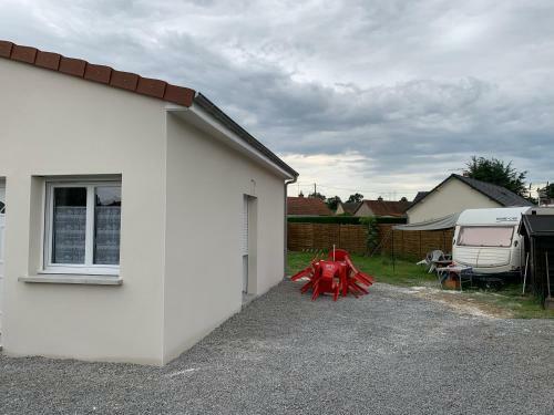 Id�ale Famille, Tout Y Est ....