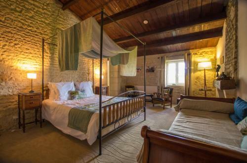 Bed & Breakfast Logis Saint L�onard