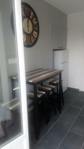 Apartamento Sur Le Toit Du Bureau, T2 R�publique
