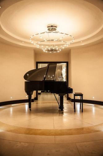 Grand Jersey Hotel And Spa