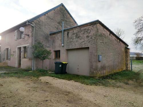 Maison de 2 Chambres Avec Jardin Clos Et Wifi A Echalot