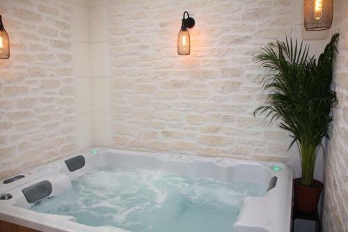 Hostal L'atelier - G�te & Spa