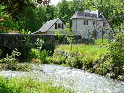 Bed & Breakfast Le Moulin D'eysus G�tes Et Chambres D'h�tes