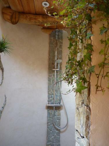 Bed & Breakfast Cabane-hobbit De Samsaget