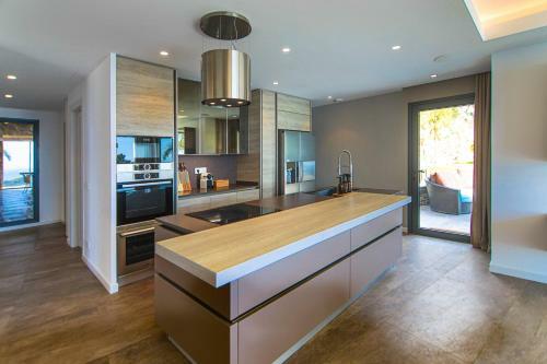 Unique - Villa Prestige Sur La Mer, Havre de Paix