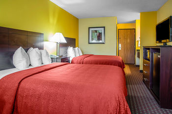 Hotel Quality Inn Central Wisconsin Airport