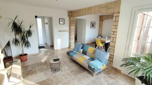 Tr�s Belle Maison 80mcarr�s Jardin Parking