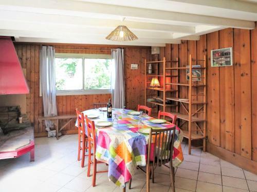 Holiday Home Castagney - Gem160