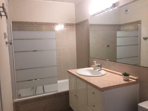 Apartamento Fr�jus Plage T2, Piscine, Parking, Plages � 200m