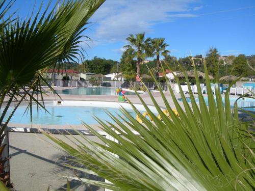 Camping Le Montourey � Fr�jus 83600