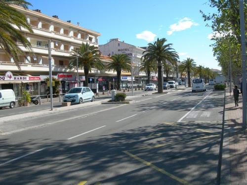 Camping Le Montourey � Fr�jus 83600