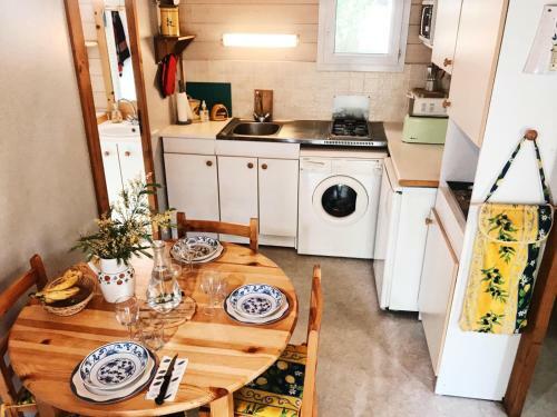 Chalet � Gassin Au Calme Sous Les Pins